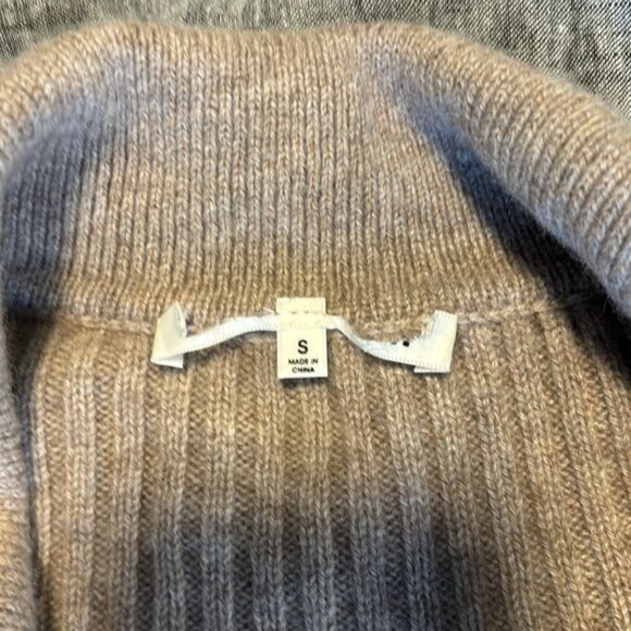 Reformation Fantino Cashmere Collared Cardigan - Picture 6 of 8